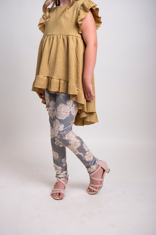 tween girl blue floral leggings with white and yellow 